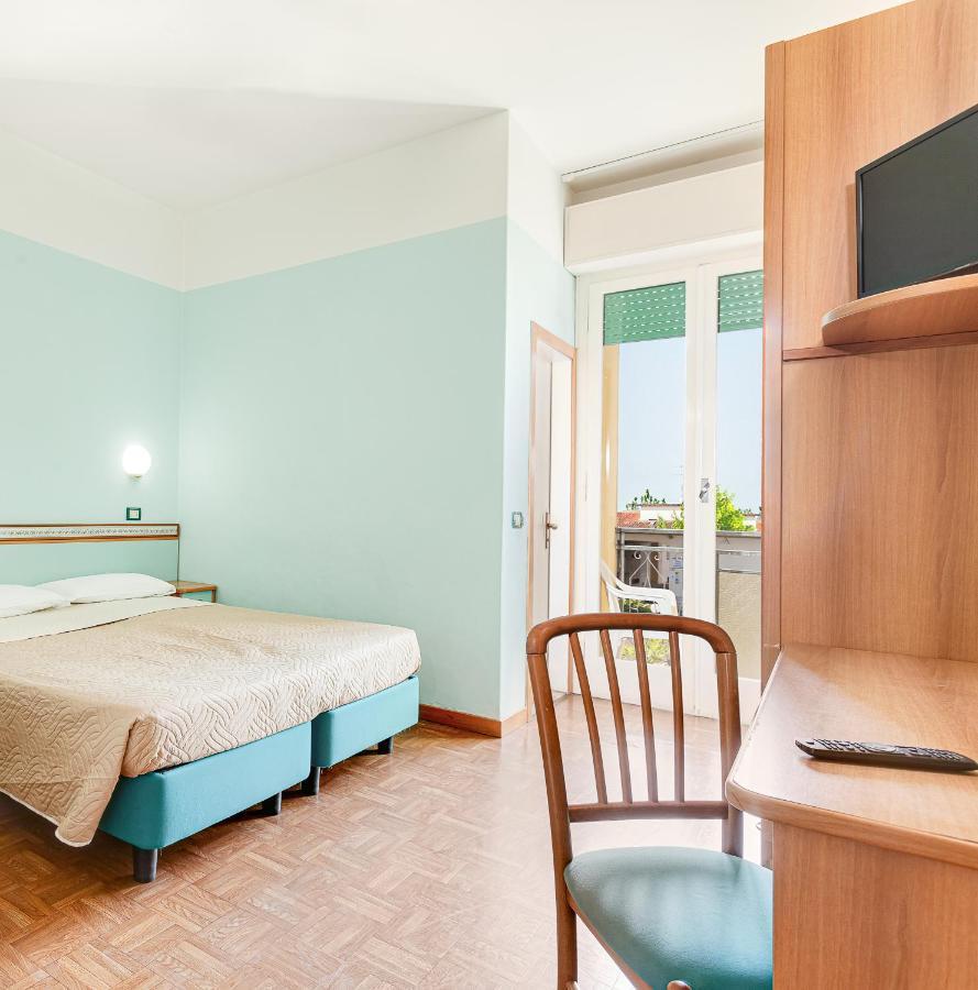 Hotel Fantini Gatteo a Mare Extérieur photo